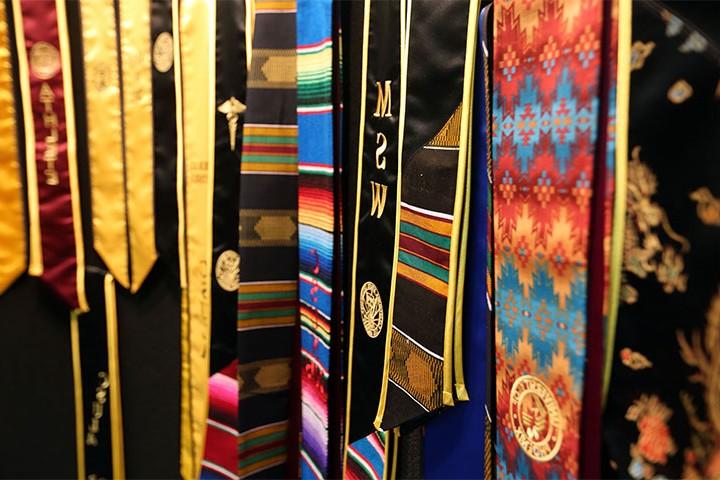 Commencement stoles